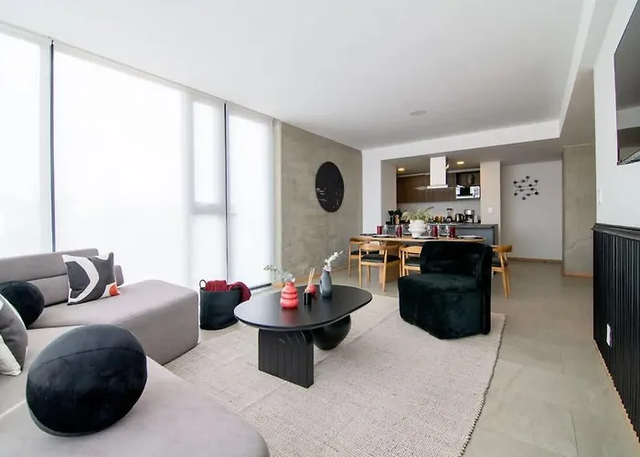Santa Fe Red Beautiful Apartment! *