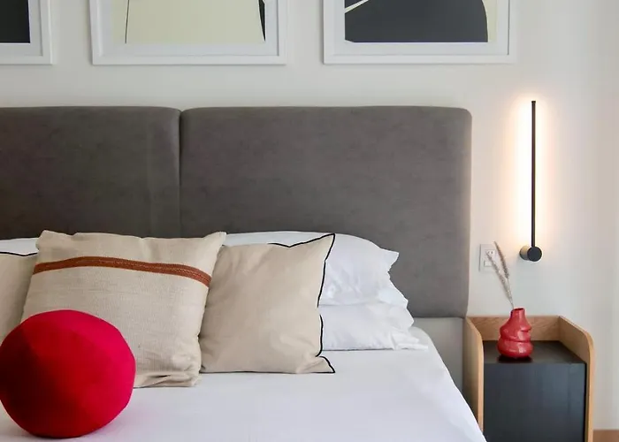 Santa Fe Red Beautiful Apartment! *
