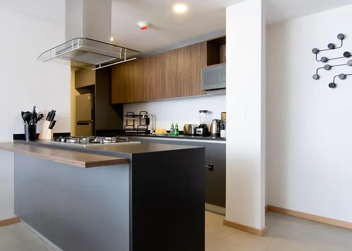 Santa Fe Red Beautiful Apartment! アパート